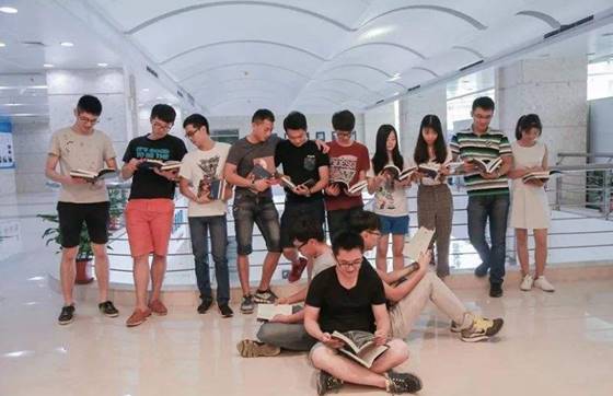 0A8F1B024C04270FFFEE4CD9EDA68341